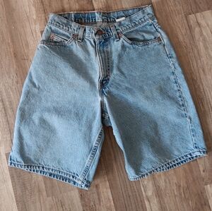 Levis 560 Loose Fit Denim Shorts Men’s Sz 31 Medium Wash Vintage